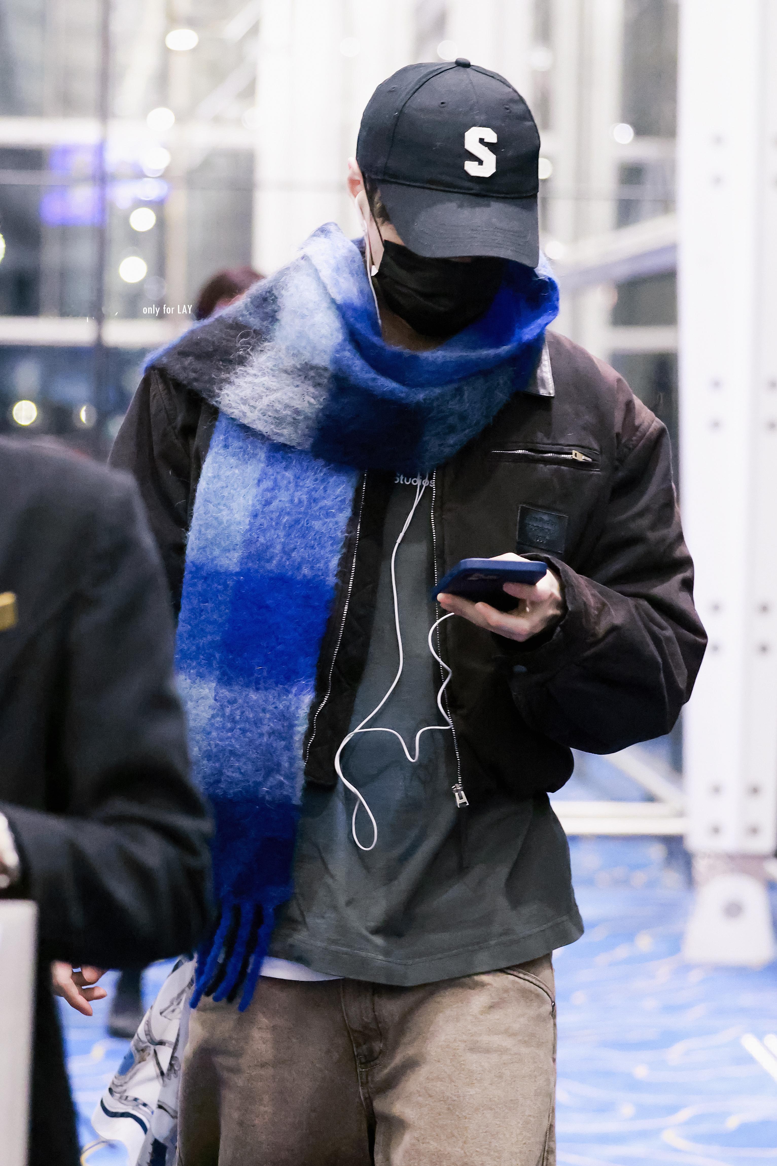 张艺兴香港抵达，期待跨年演唱会🎆 