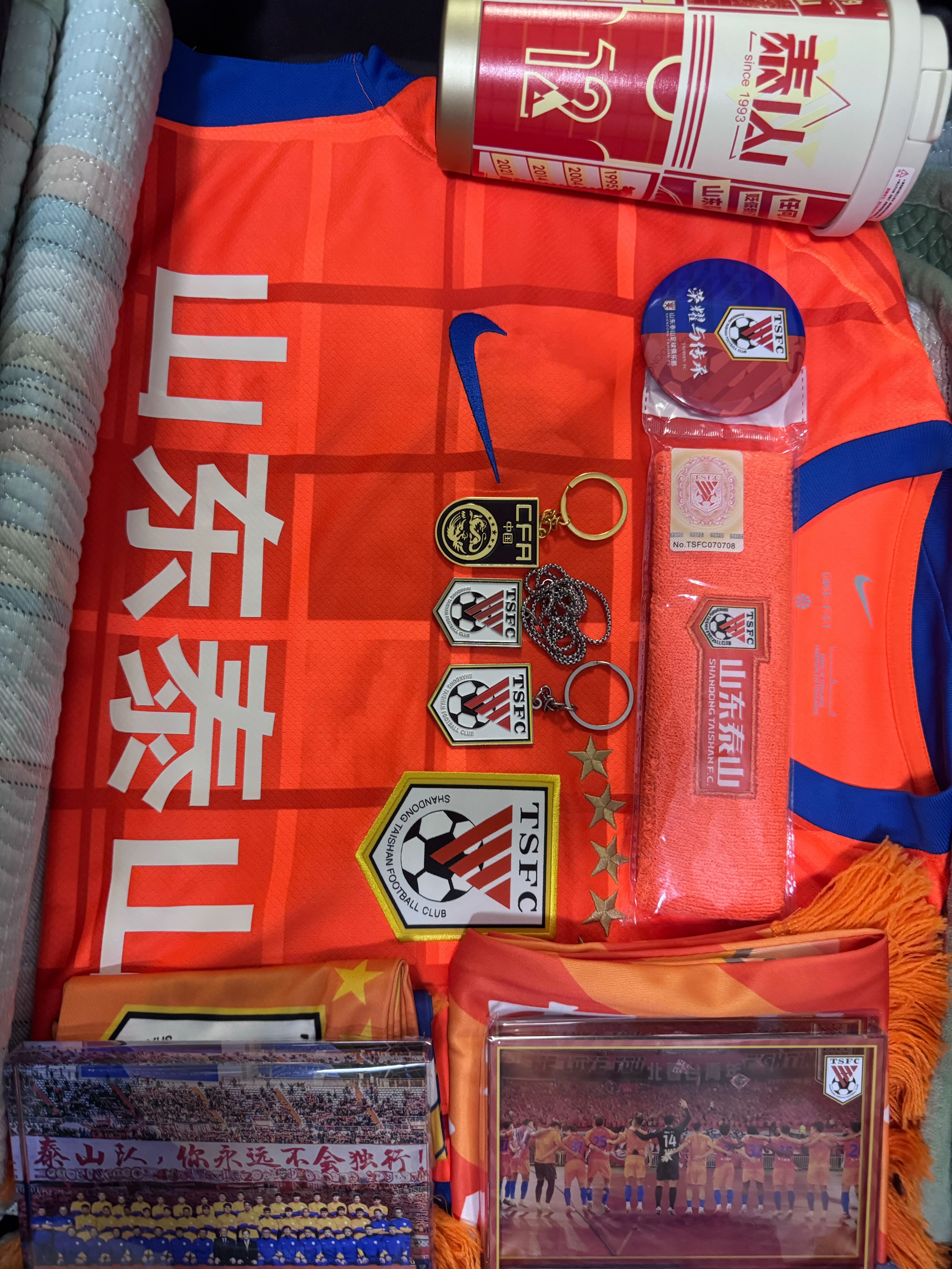 一位鲁蜜发来的照片，他准备好了自己的行李，马上出发到潍坊上大学，他要带着自己的信