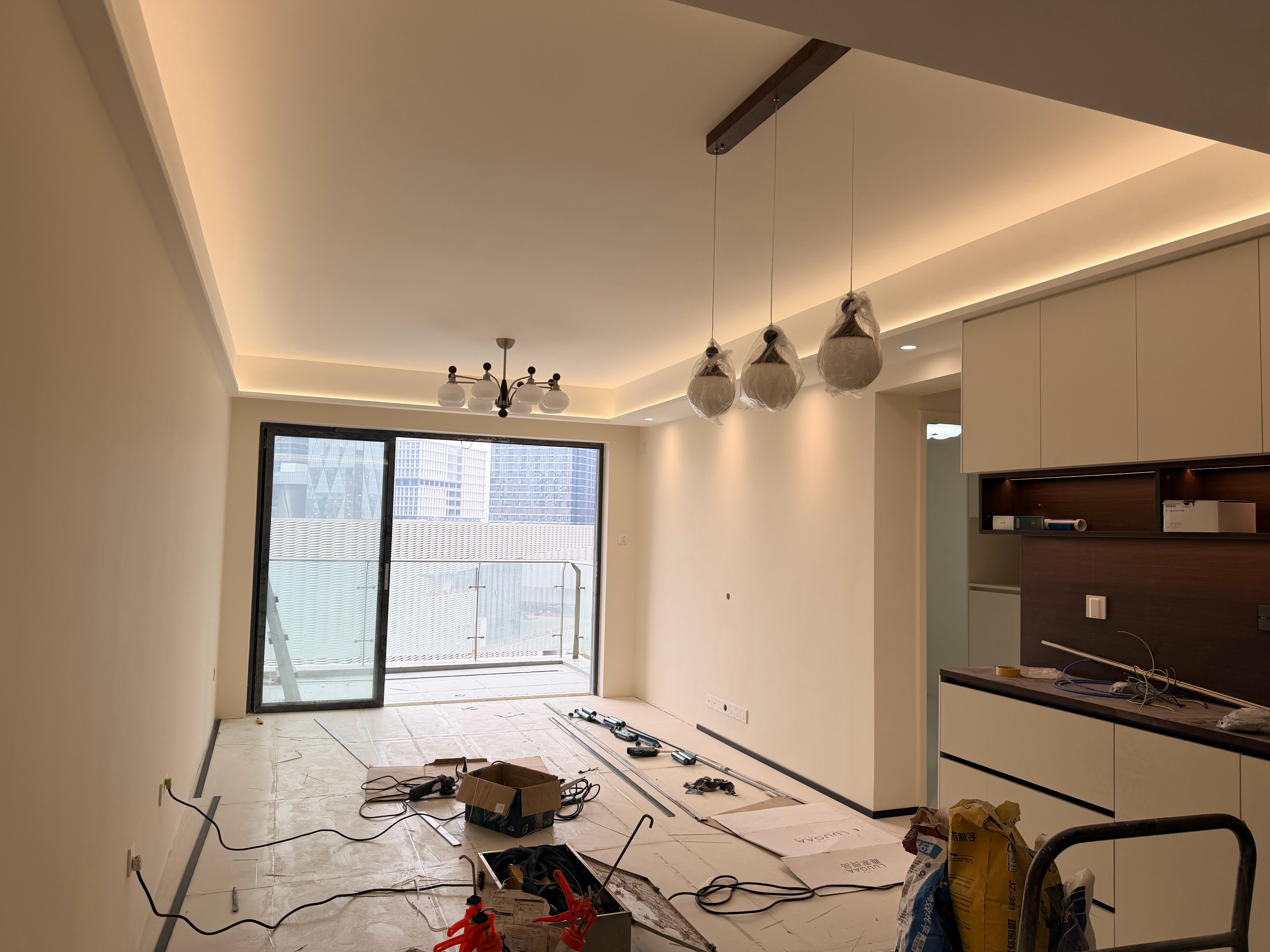 终于，要完工了，准备开荒，装修红黑榜准备中，目前欧派橱柜最拉垮，到现在还没处理好