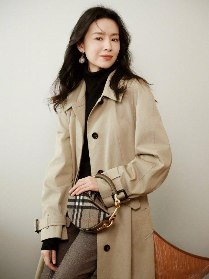 年轻时候的董洁 真·人间白月光！气质干净澄澈，眉眼温柔似水，每一帧都像一幅画 