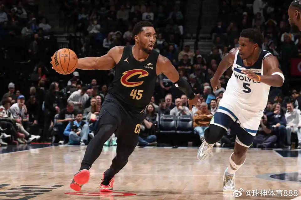 北京时间1月9日，NBA常规赛森林狼主场对阵骑士，米切尔休战一场后复出。森林狼在