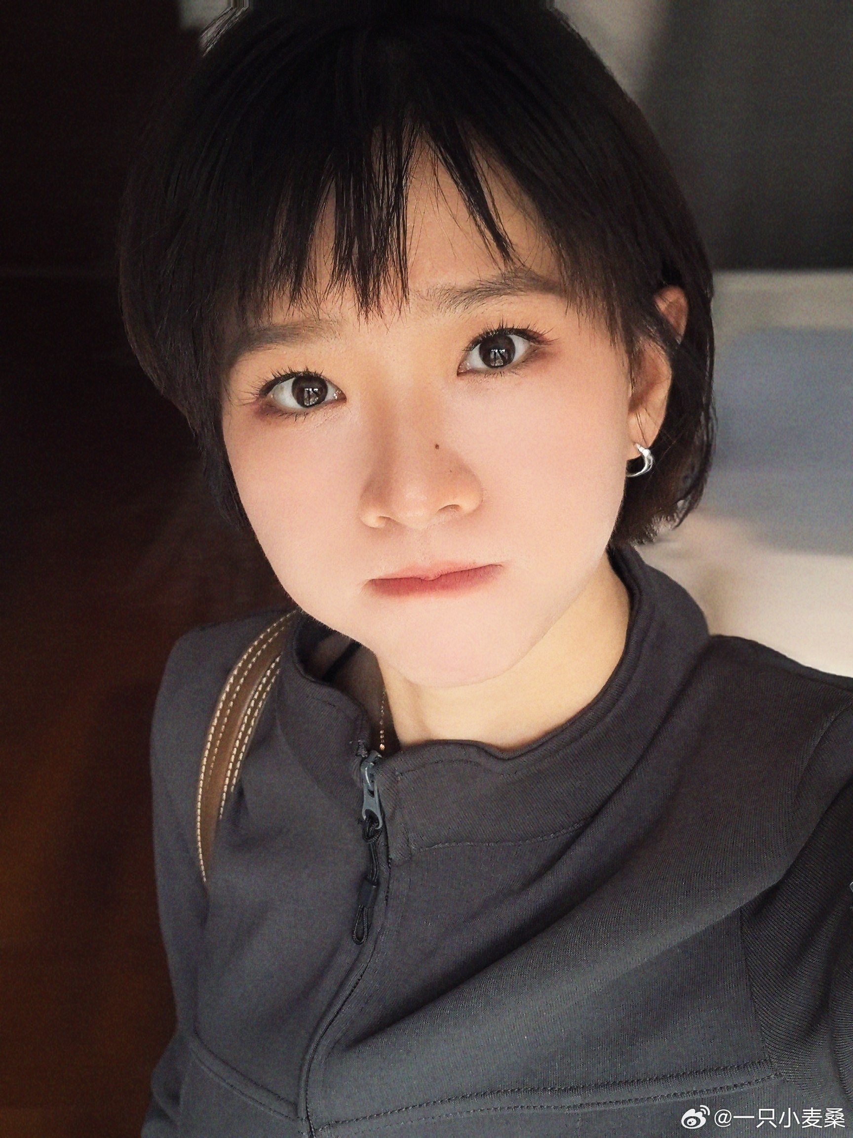 今天是未来女战士，飞船工作服[酷]今天穿什么[超话]穿搭分享今日穿搭(ootd)