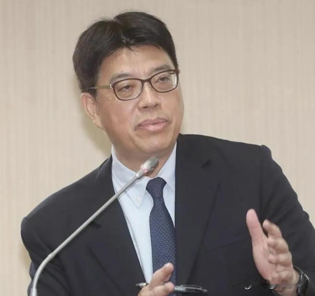 两岸中山论坛刚落下帷幕，国民党副主席张荣恭在会上的一席表态，直接戳中了民进党当局