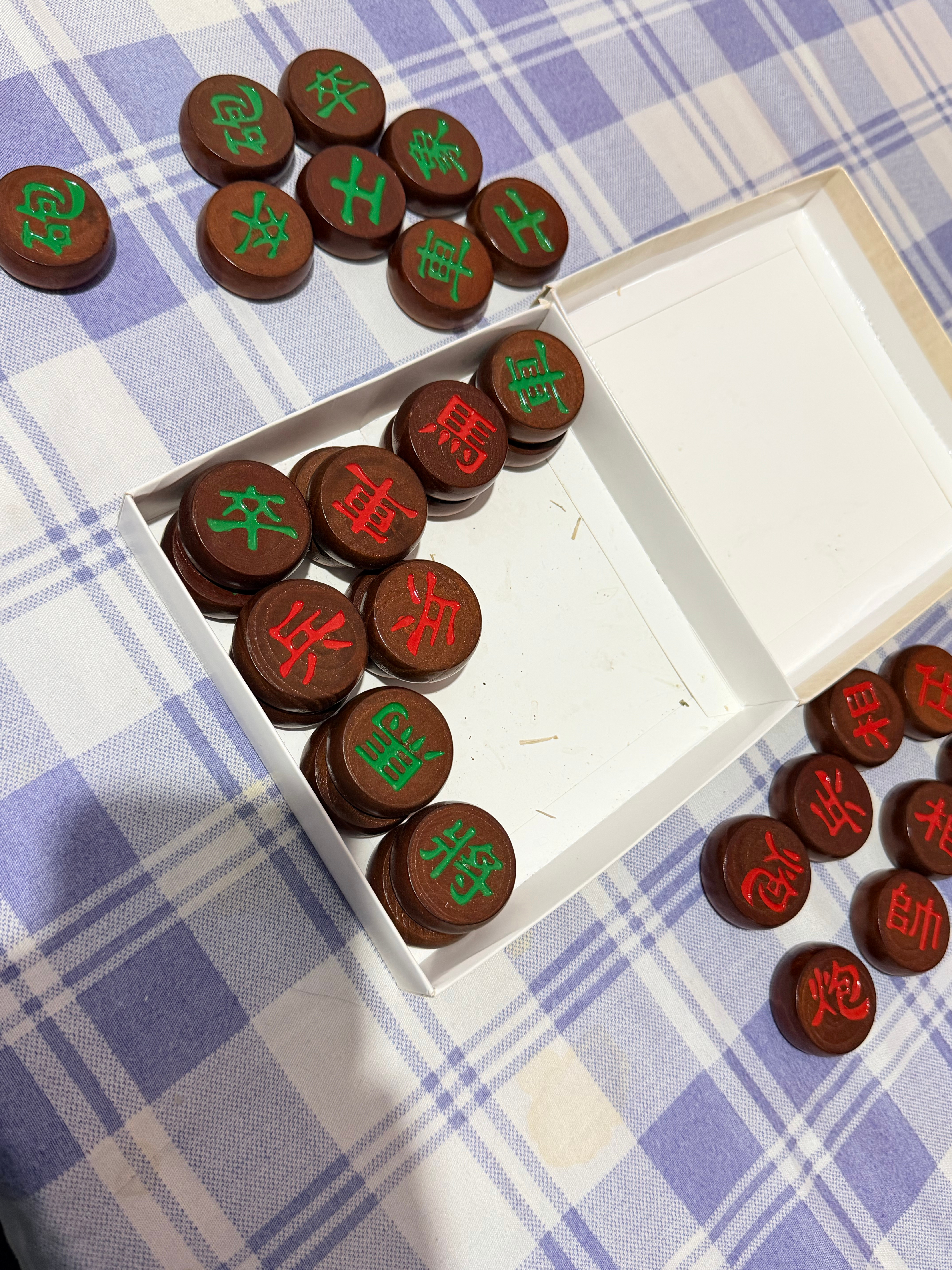 感觉太对不起家人们了，回家之后很少营业发博了这大晚上的和老爸研究起了小象棋我的日