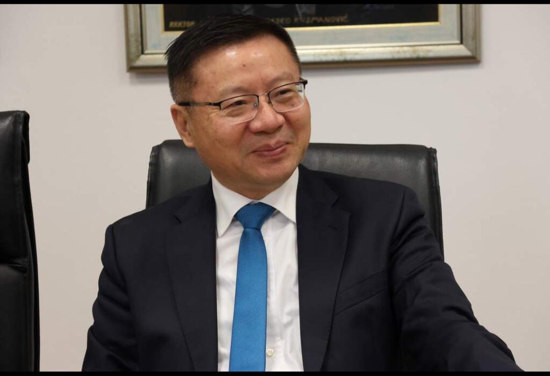 张维为教授5月8日不在复旦大学讲学，而是前往江西理工大学讲学。江西理工大学特地邀