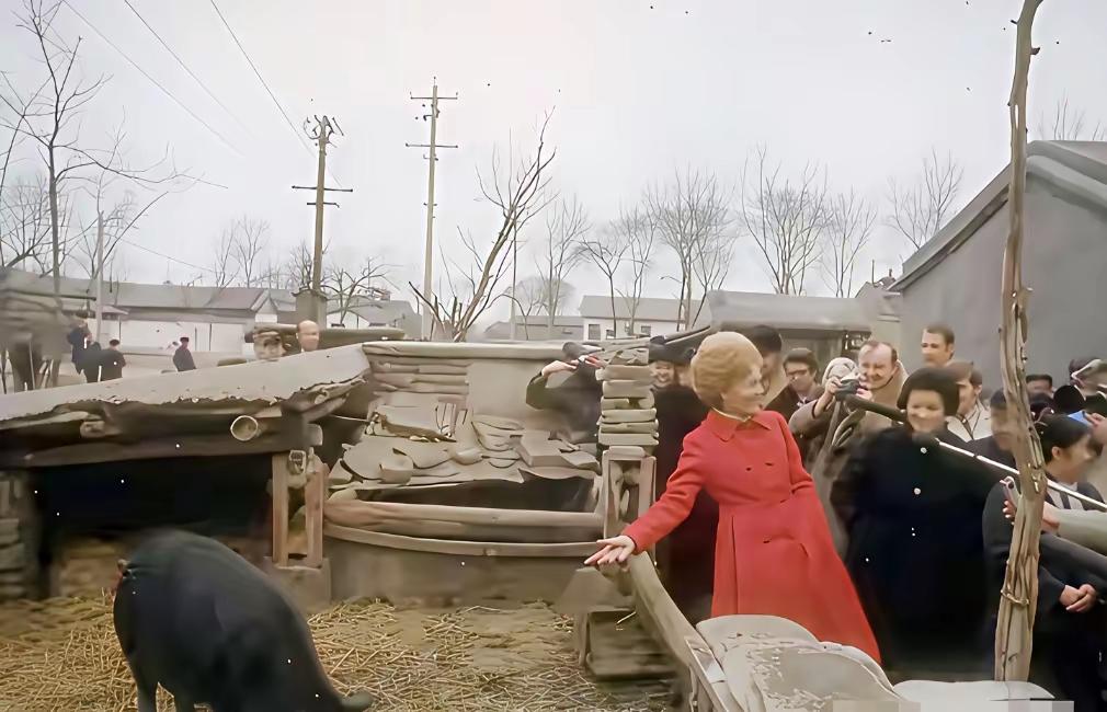 有网友说，老美最喜欢这样的中国。
这话一点也没错，其实在老美心中，他们最喜欢贫穷