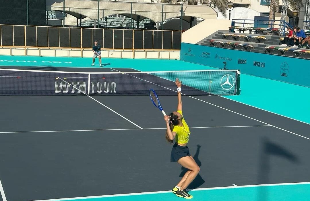 郑钦文备战阿布扎比赛 郑钦文已经抵达了阿布扎比，备战2月份即将开赛的阿布扎比50