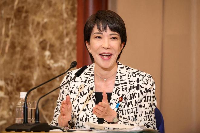 有没有想过，一个国家如果被“被害妄想症”困住，会做出多荒唐的事情？在这个全球化早