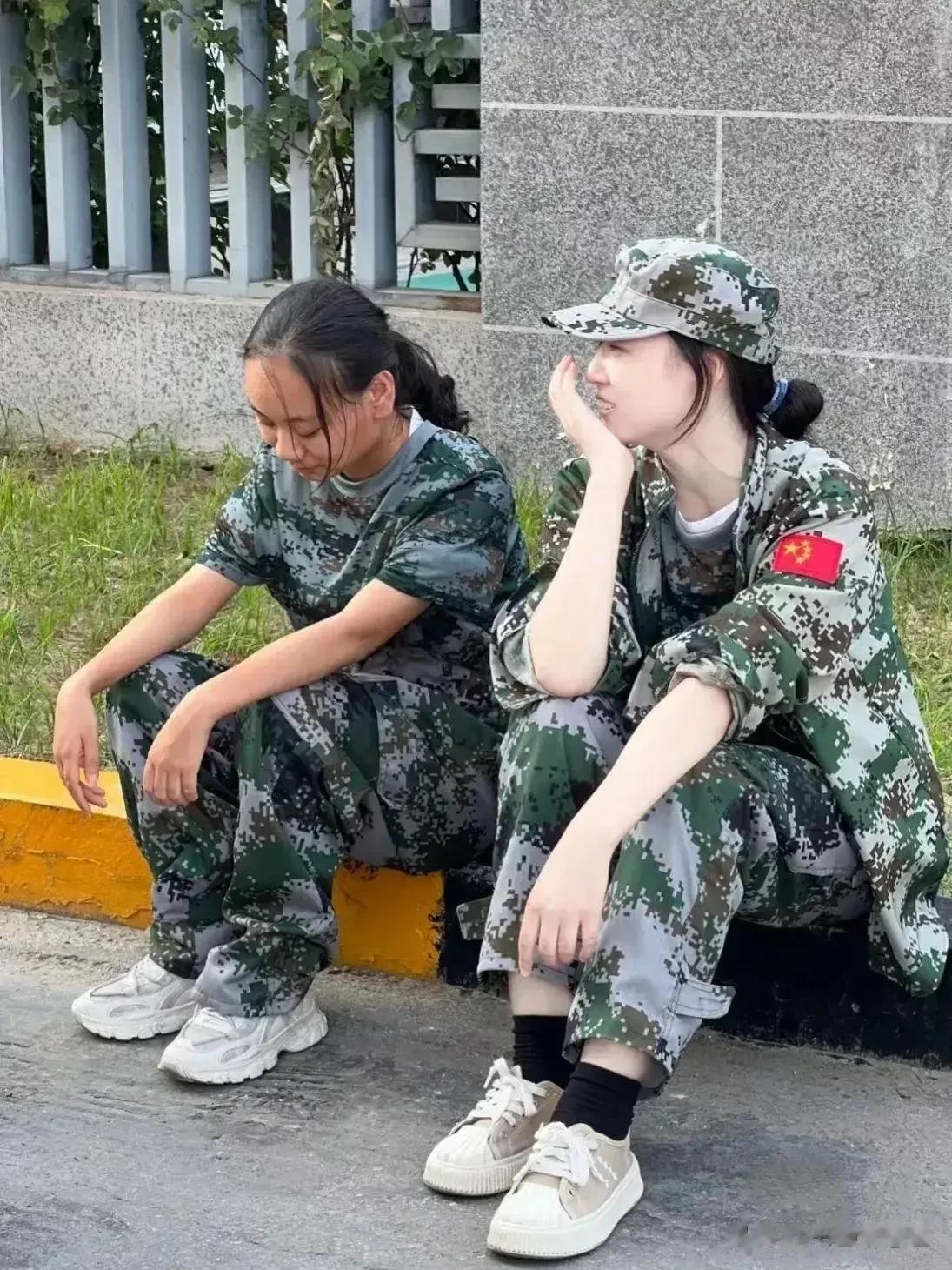 皮肤白的人天生就有一种高级感。这种高级感不仅仅是因为皮肤白皙，更是因为白皙的皮肤