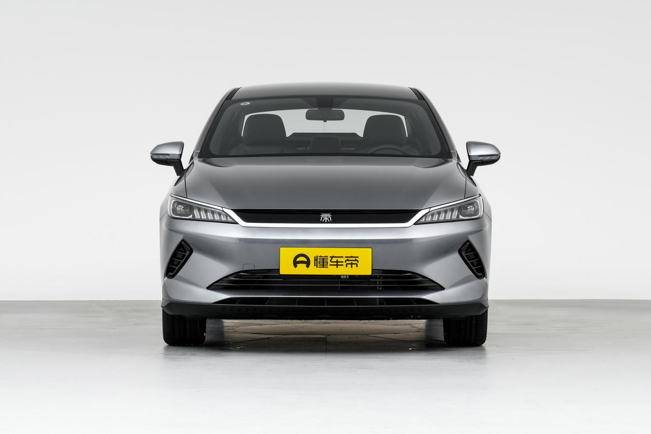 15-25 万家用轿车闭眼冲这 4 款！实测不踩坑
15-25 万选家用轿车纠结