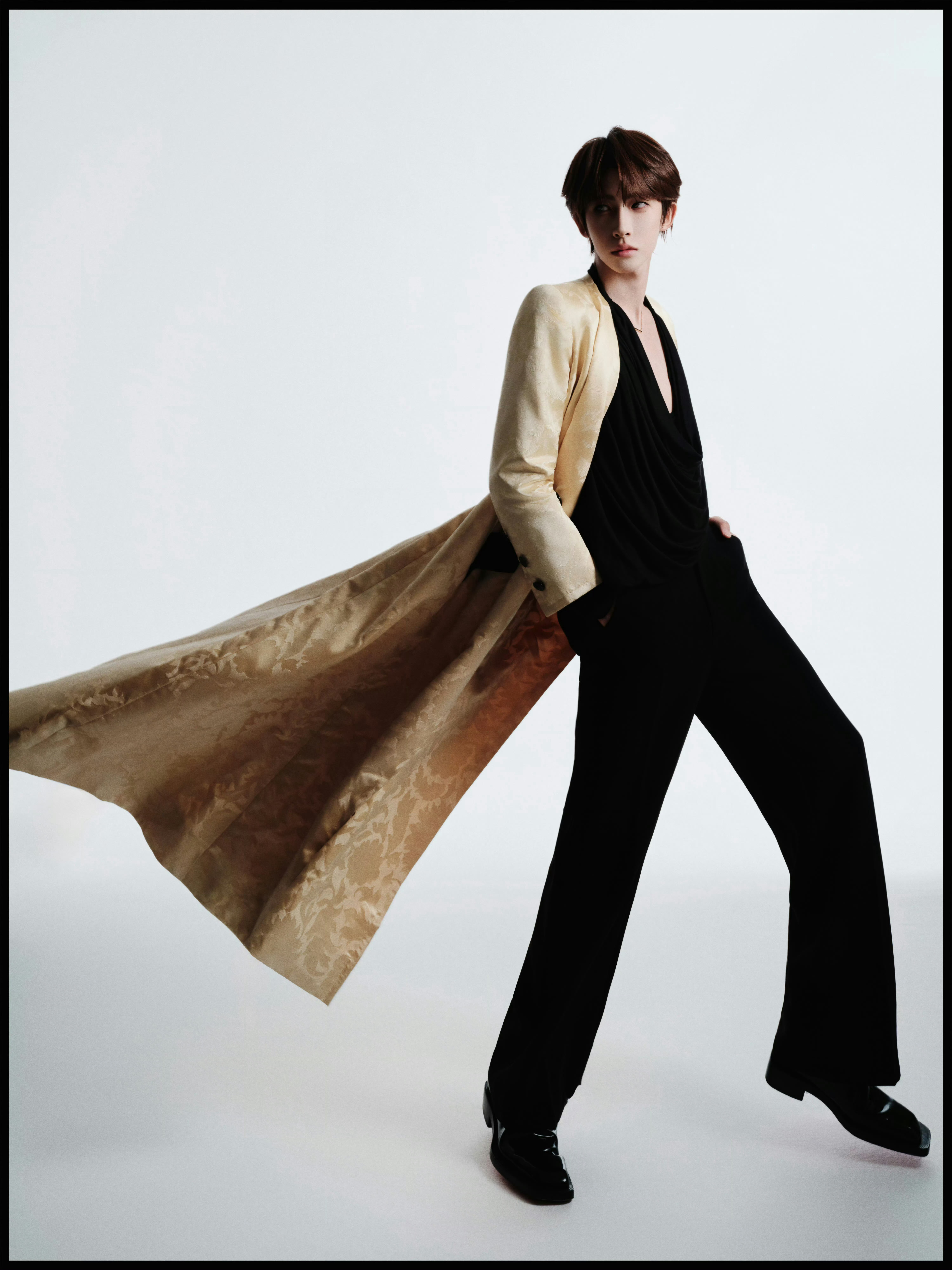 刘宇 × 微博视界大会 造型大片 📸in Givenchy 1985秋冬古董高