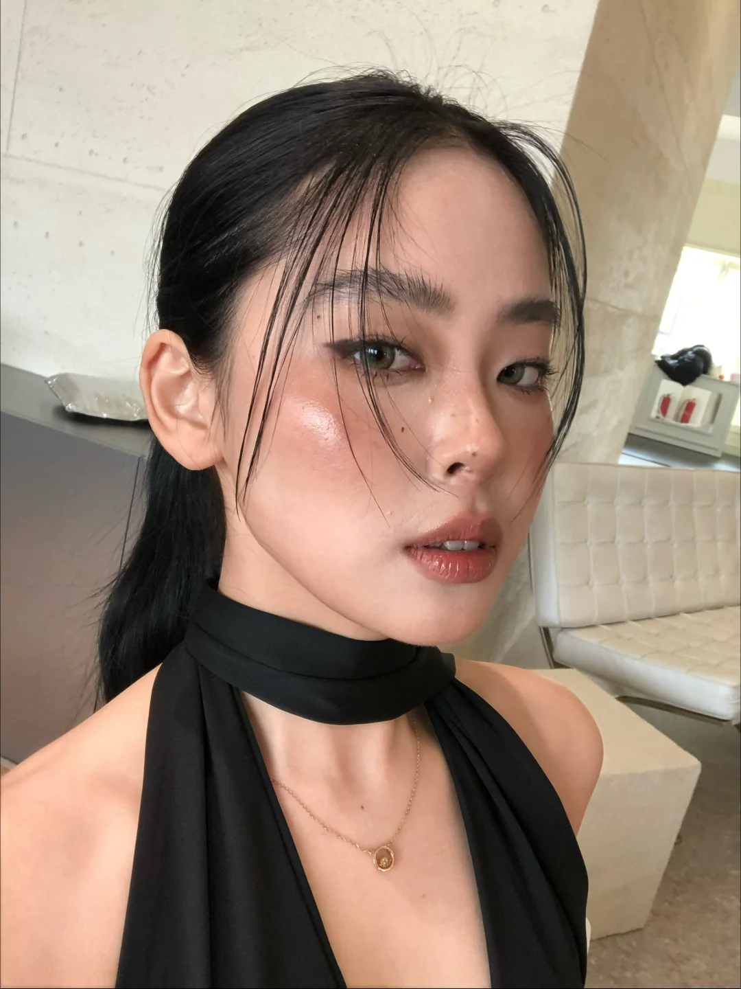 亚裔辣妹妆