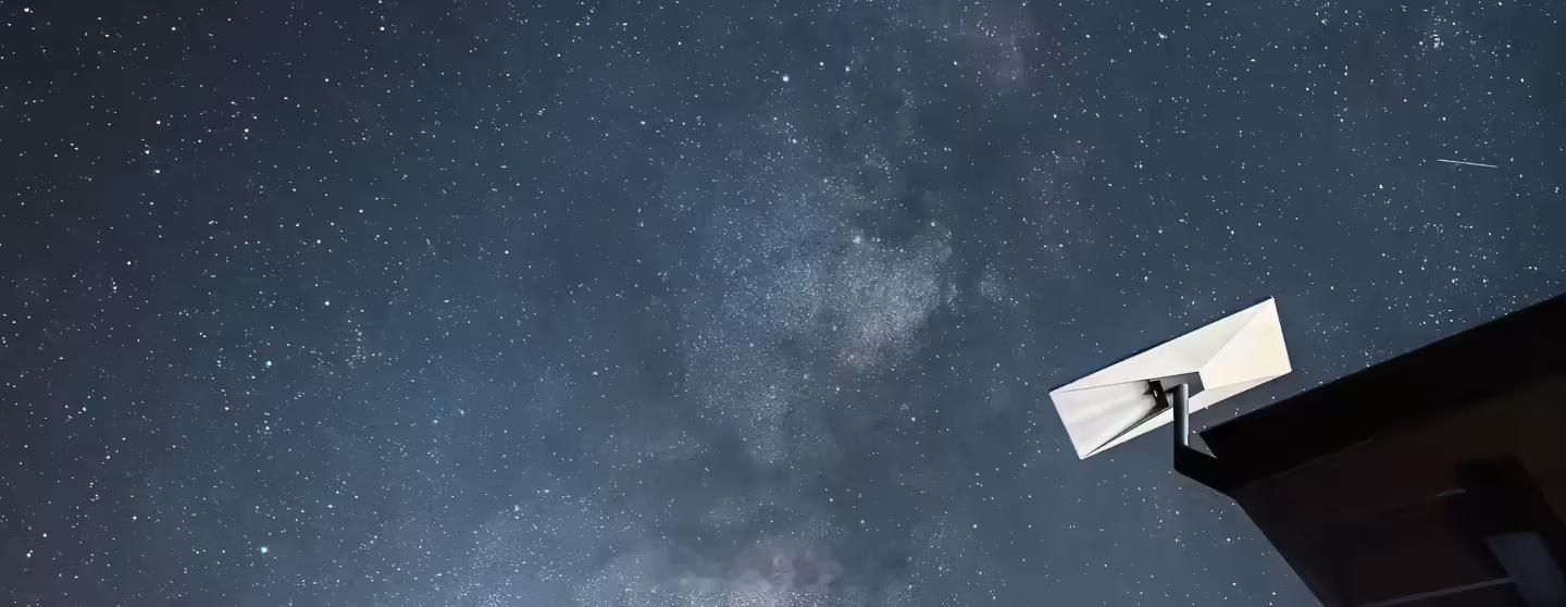 【马斯克SpaceX推进芯片自研，得州工厂力争年底前启动芯片封装生产】据路透社今