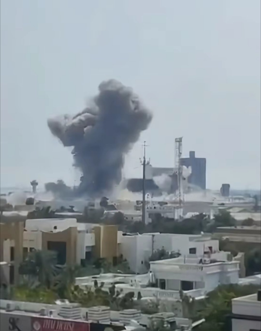 以色列宣布袭击伊朗以美国第五舰队服务中心受伤最为严重，该基地被多枚导弹直接命中，