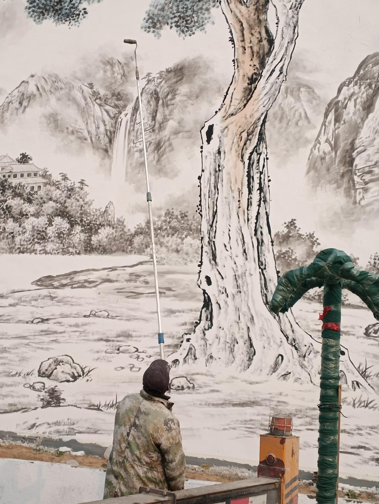 大美黎丘寺！
  昨天去了豫东名村———商丘市示范区贾寨镇黎丘寺村，那里正在搞文