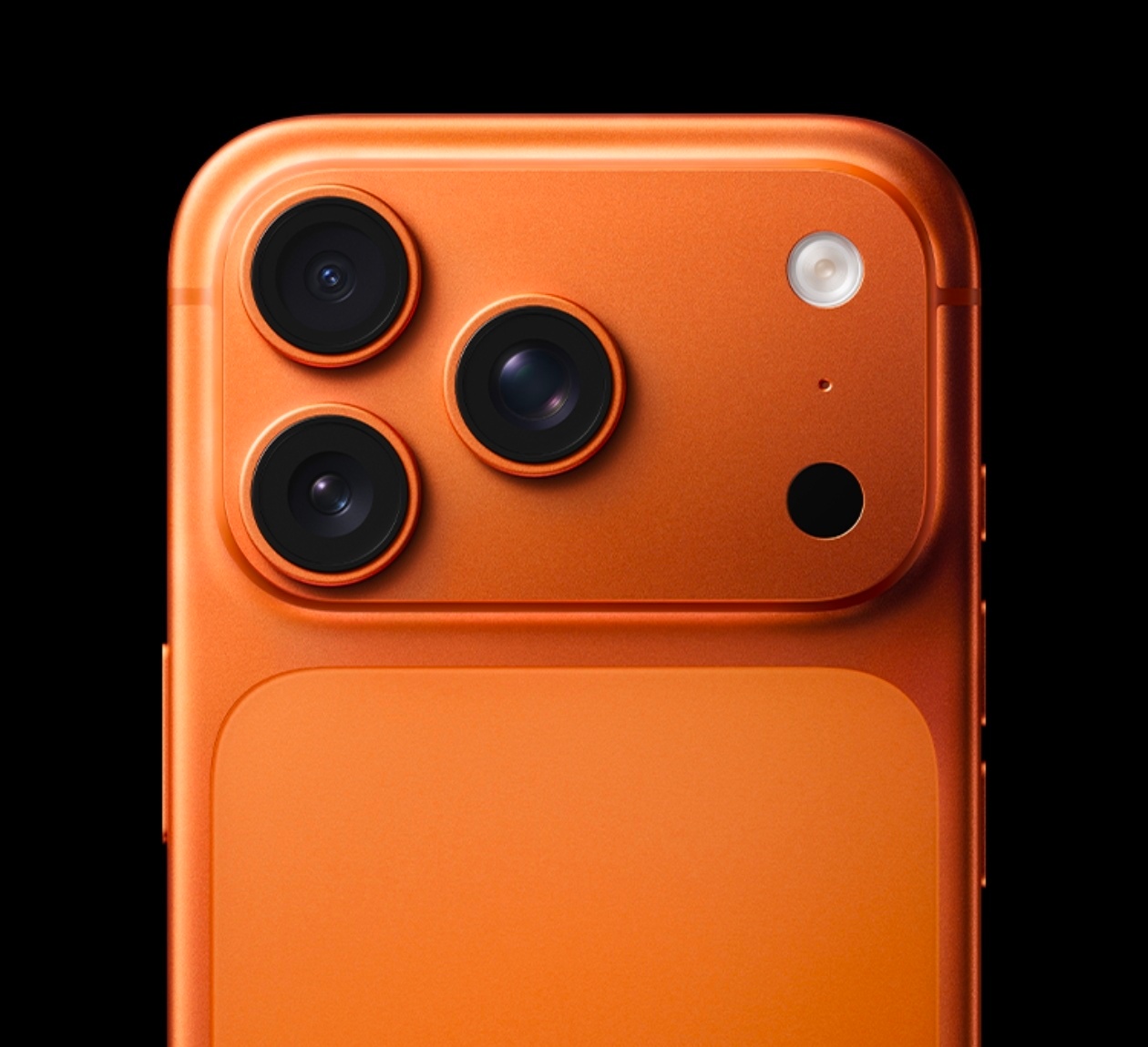 曝iPhone18配12GB内存为了系统，相机和AI可以流畅运行，苹果也是破天荒