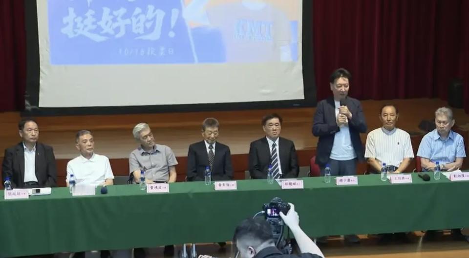 赵少康（力挺郝龙斌，国民党主席之位要“定”？

媒体人赵少康3日在“军系挺好的”