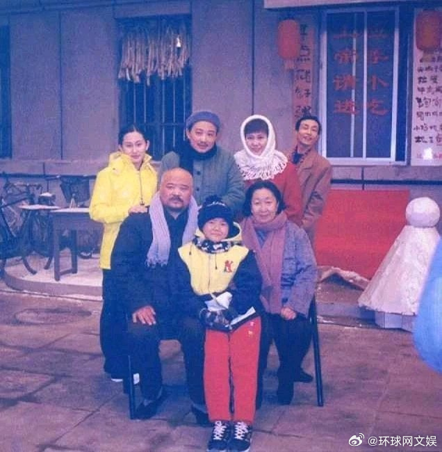 【演员#彭玉去世#】据中视协演员工作委员会消息，影视表演艺术家、一级演员、中国视