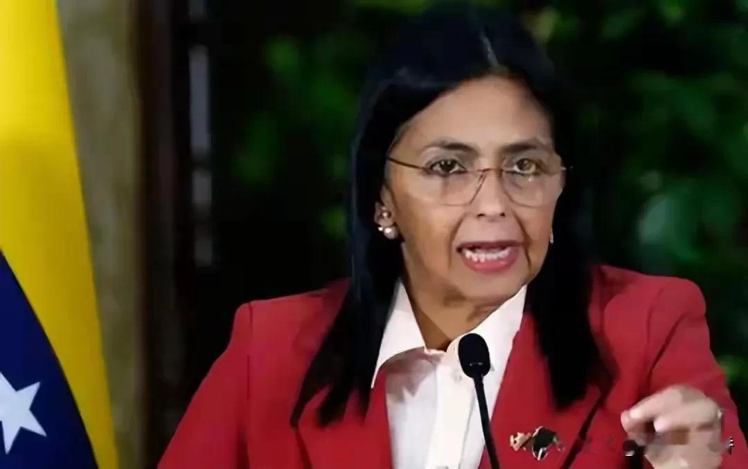 委内瑞拉代总统欺骗了全世界！这事儿真是让人惊掉下巴。1月3日凌晨，美国突袭加拉加