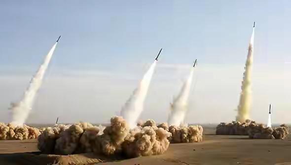 这种观点看似极端，却也从一定程度上反映出当下伊朗面临的复杂局势。美国长期以来在中