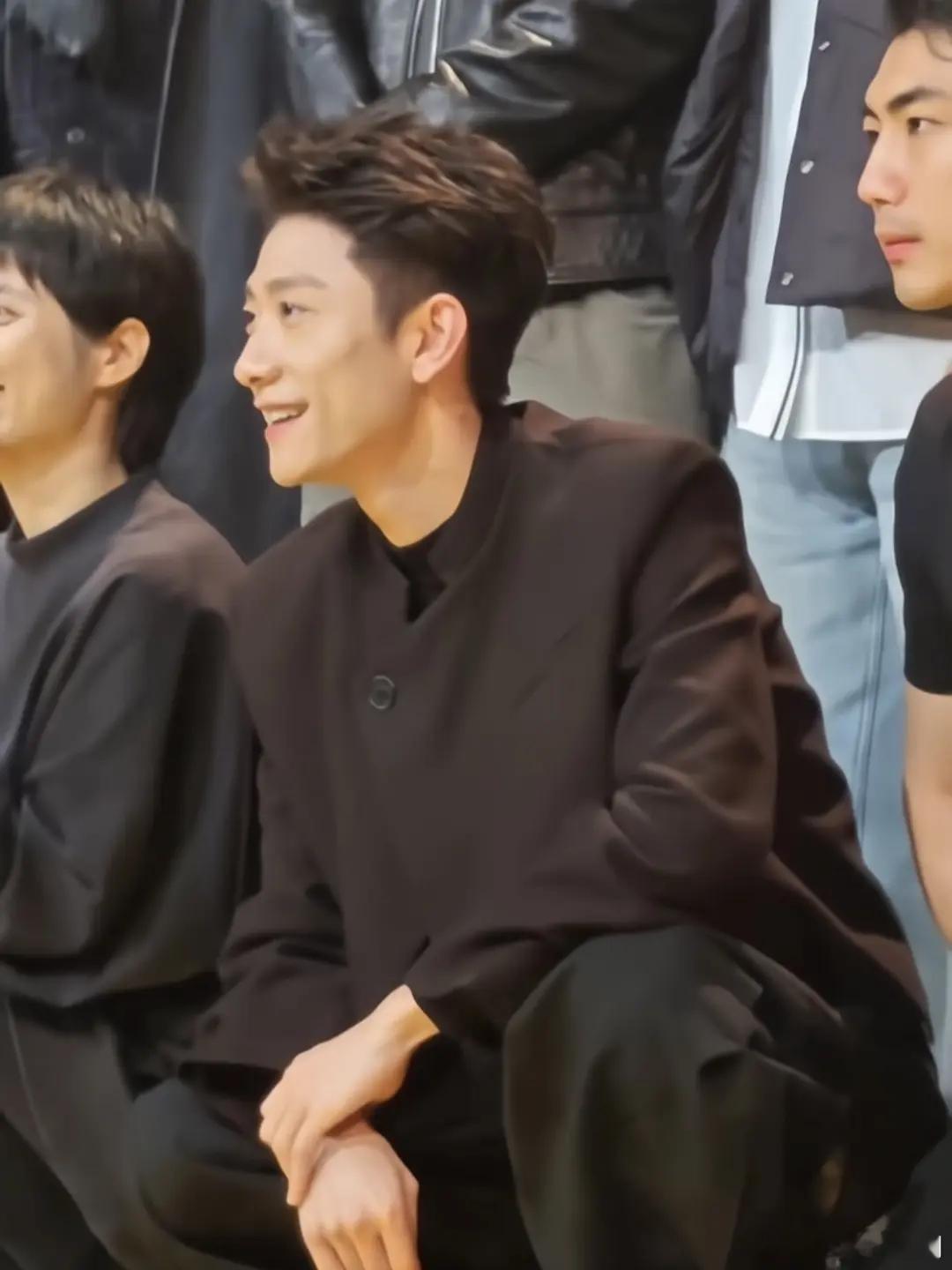 猜猜这是谁？ ​​​