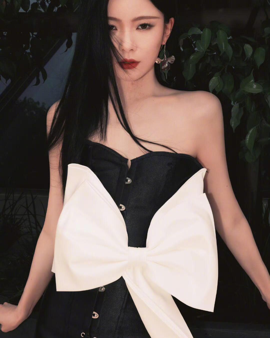 陈卓璇再跳创造营主题曲 古风小娘子跳元气女团舞，这反差感谁懂啊！六年了还能等到这