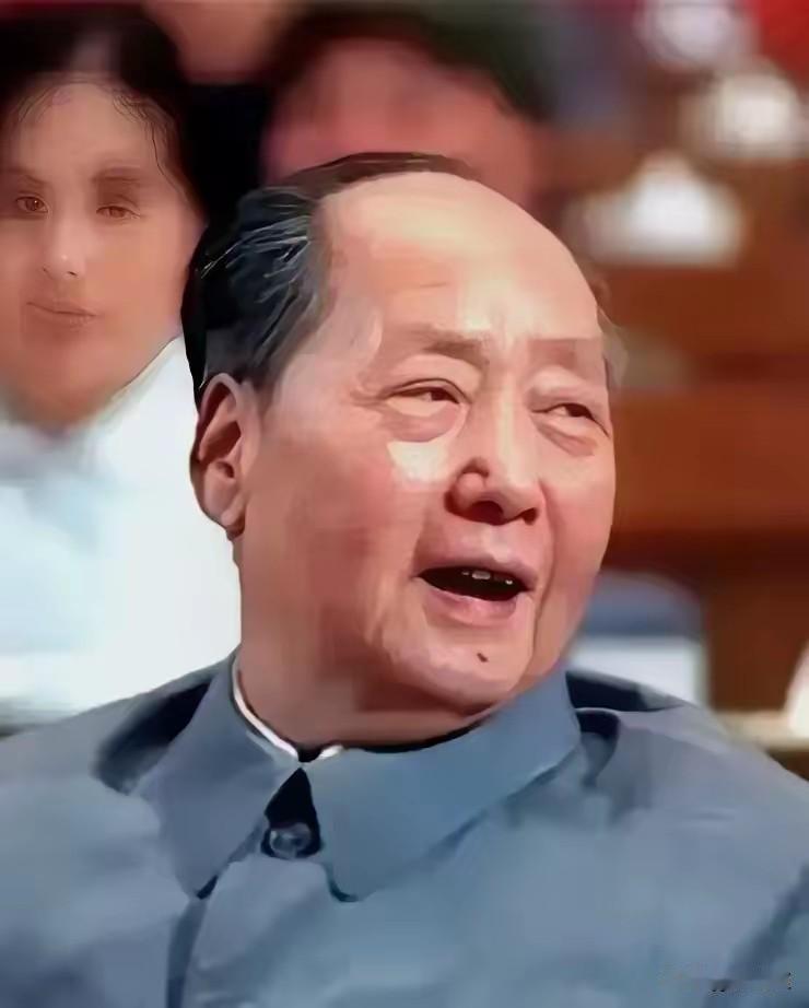 毛主席虽然不在了，但他的精神永远活在我们心中。