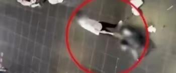 台北车站香港女游客遭性侵 港网友质疑台湾治安：近日，台湾台北车站大厅发生一起性侵