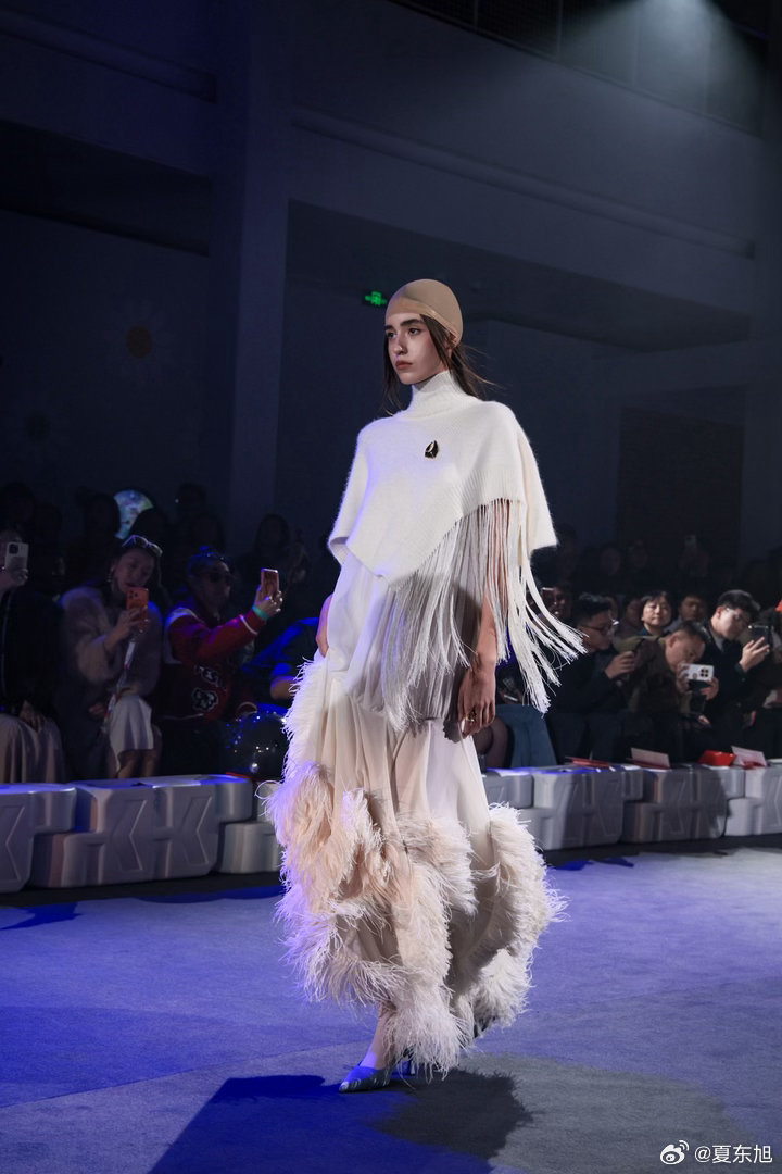 电动MINI COOPER PAUL SMITH设计师款中国上市当英伦设计经典碰