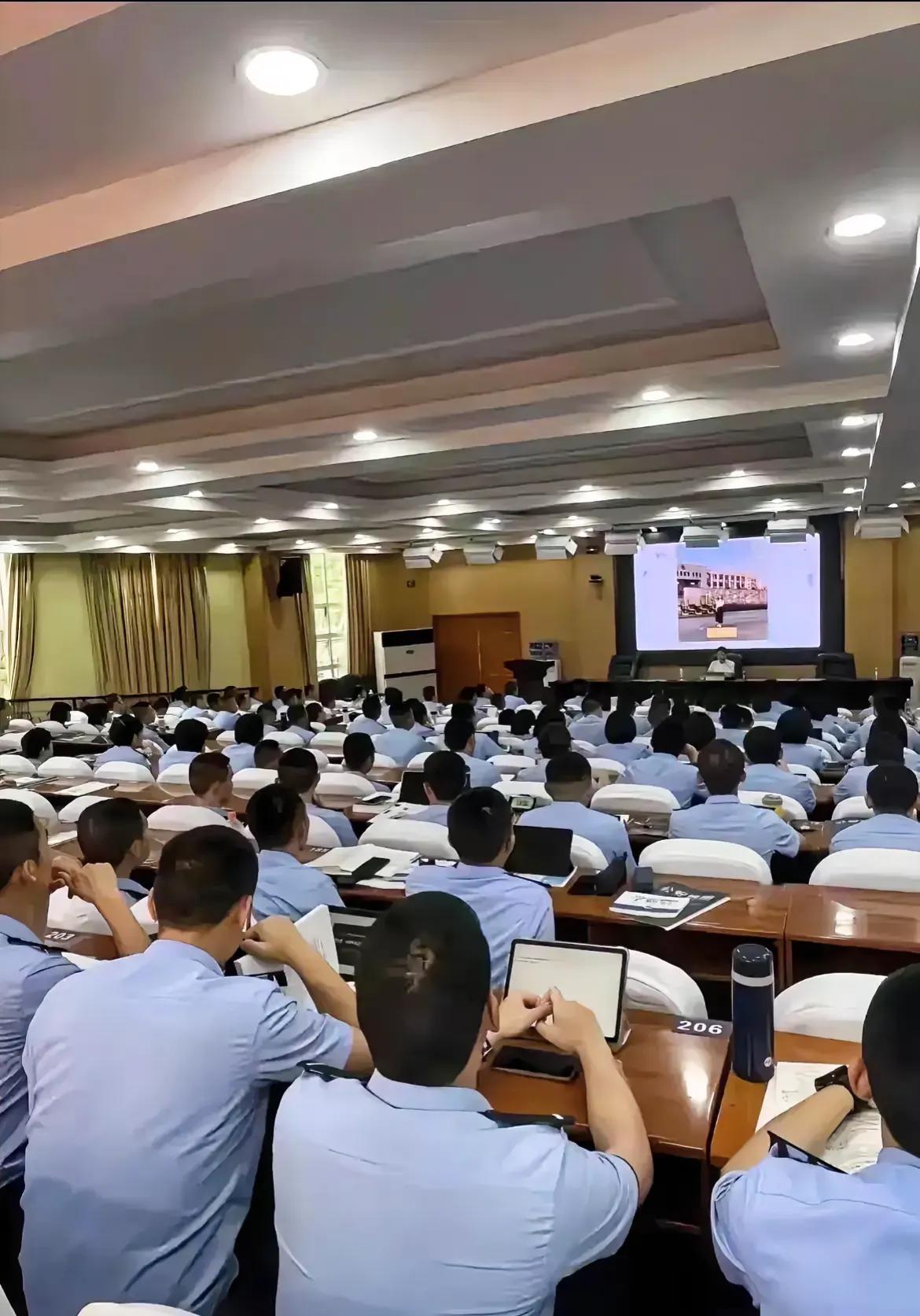 《公安界震撼！中国公安大改革风暴来袭，你准备好了吗？》

在这个日新月异的时代，