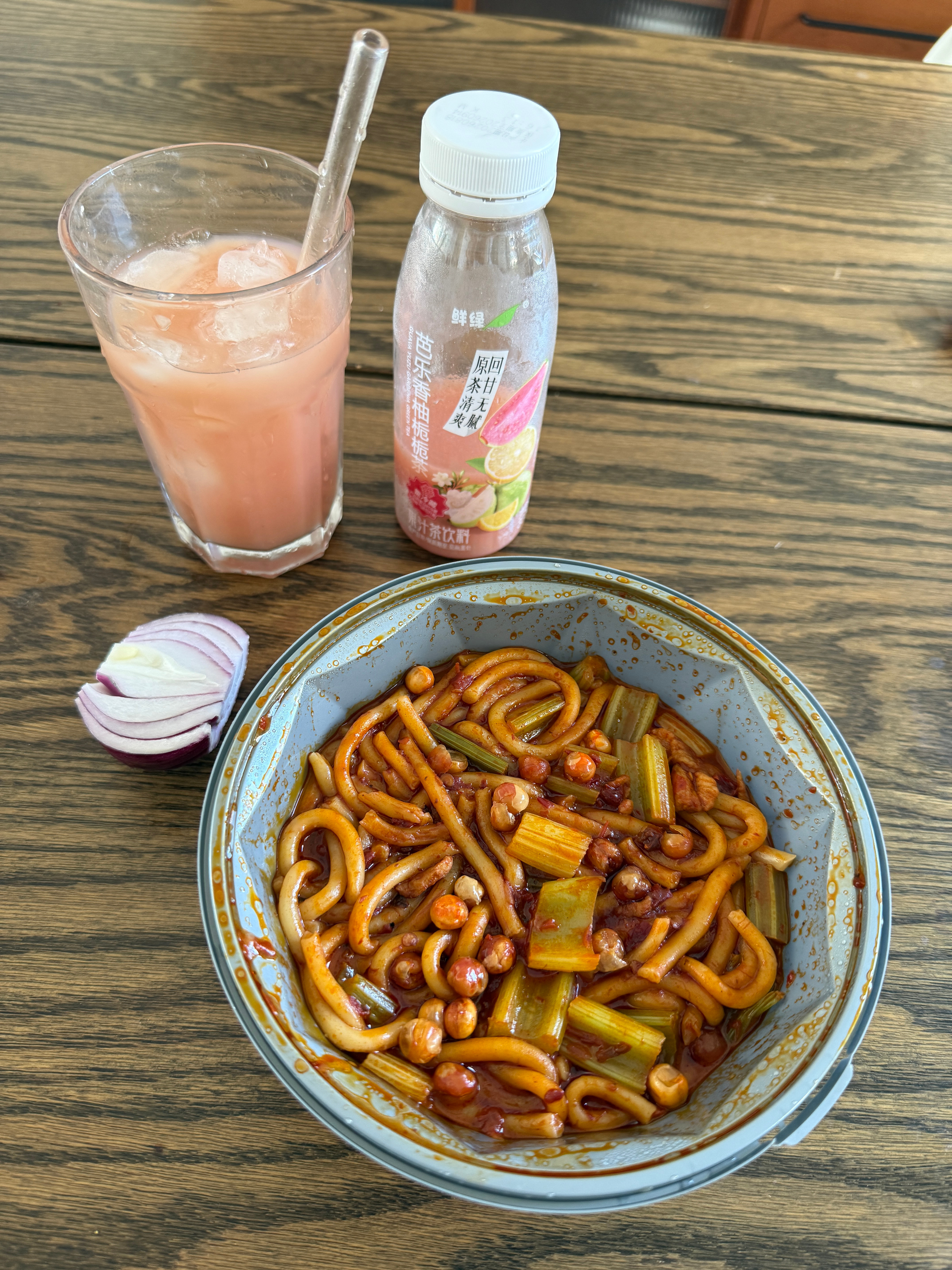 新疆炒米粉咋总也吃不腻[挖鼻] ​​​