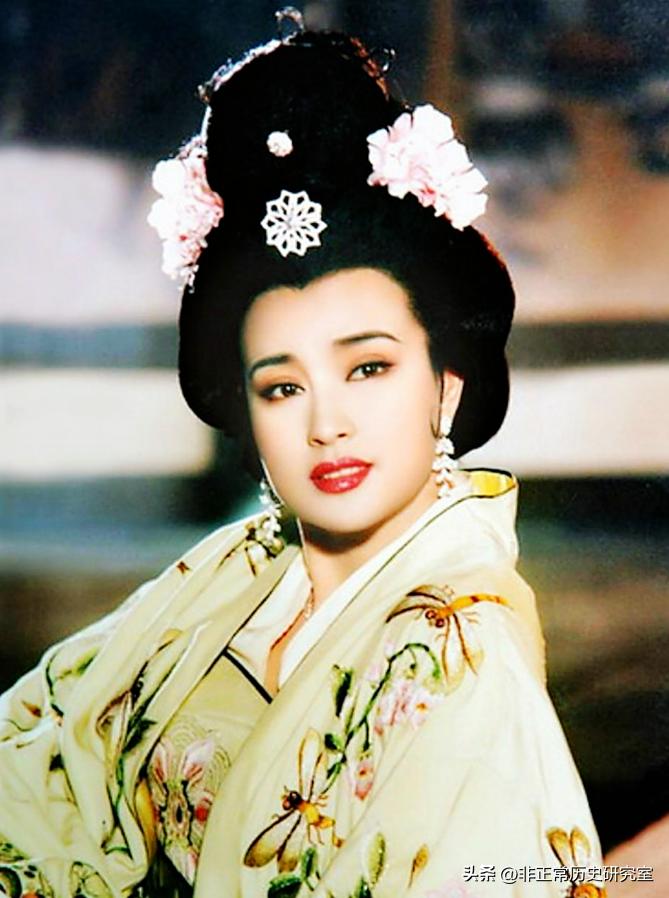 武则天算是把太后称帝的路给走绝了。

唐之后，依旧有不少太后权势滔天，但顶多只是