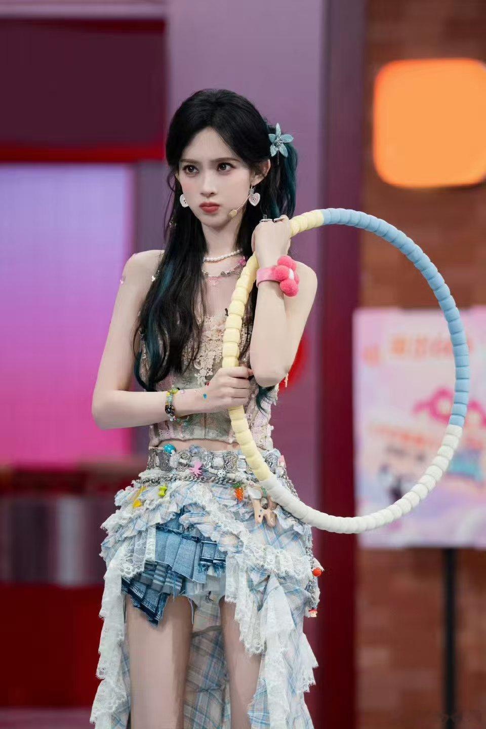 孟子义好六清唱心愿便利贴 心愿便利贴真把孟子义摇来了 隔着屏幕都感受到满满的欢乐