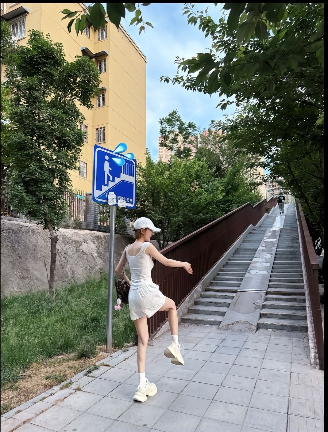 这是旅行小露送来的明信片💗🎑[抱一抱] ​​​