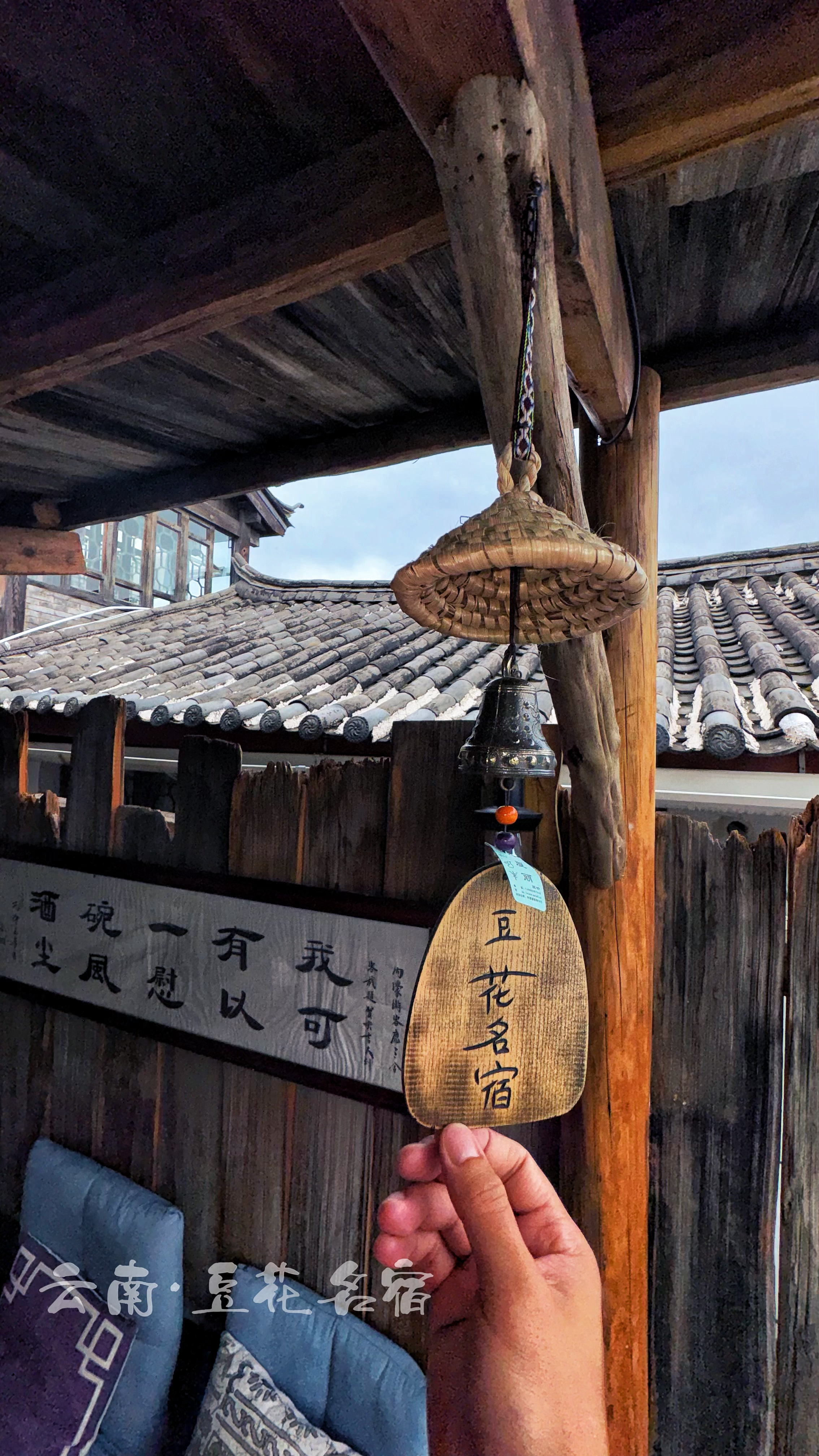 我们家的旅游行程看起来比较贵，那是很正常的，因为市面上的云南旅游团，99%的都是