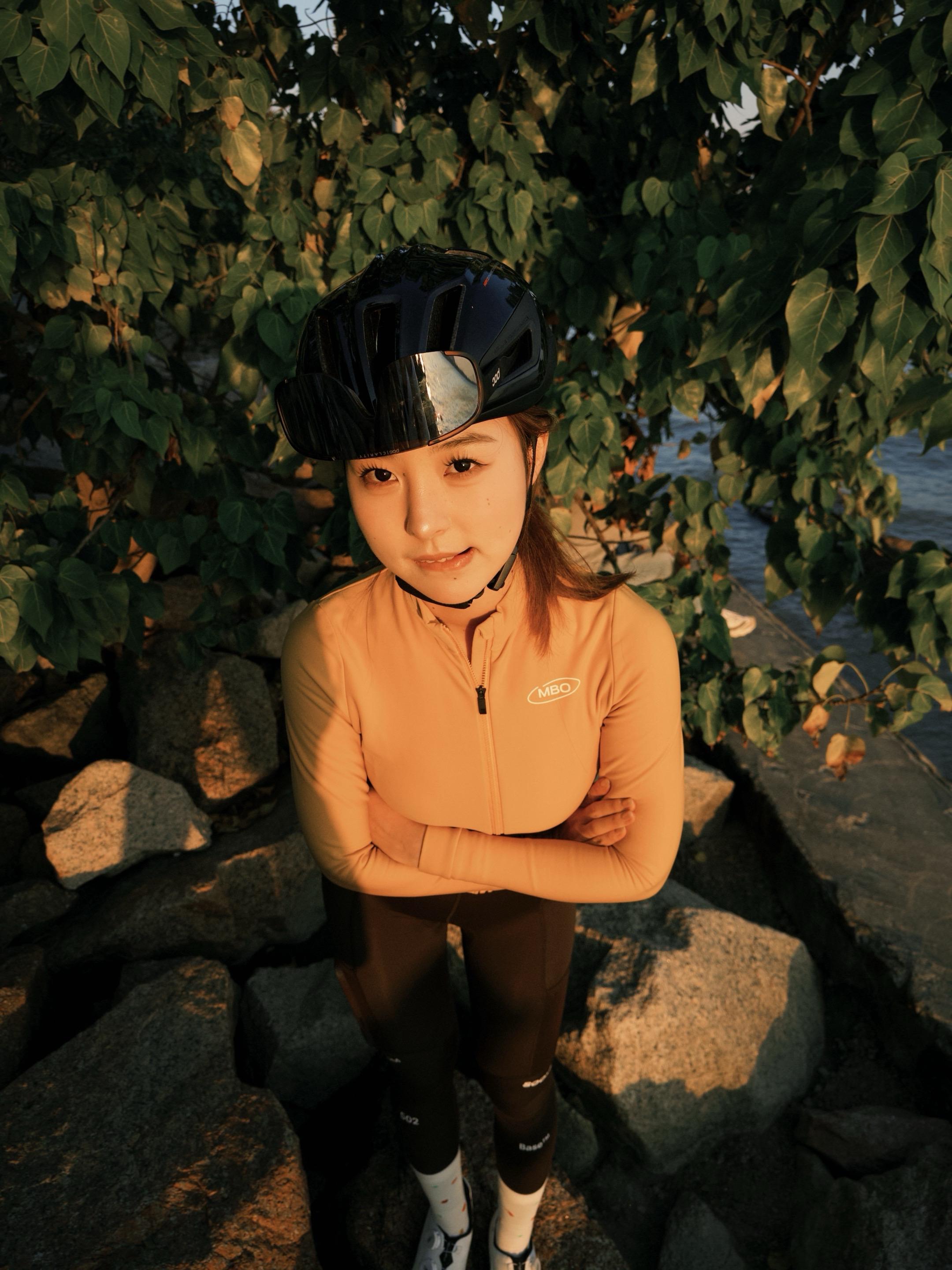 如果你也刚好抬头看。