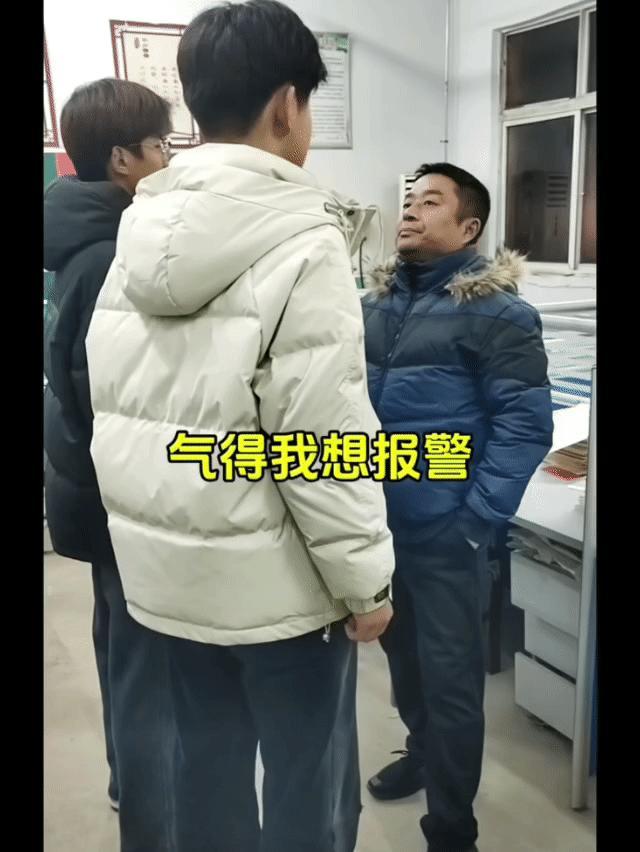 突然意识到为什么古人训小辈儿，第一句话是:“跪下🧎🏻‍♂️🧎🏻‍♂️”