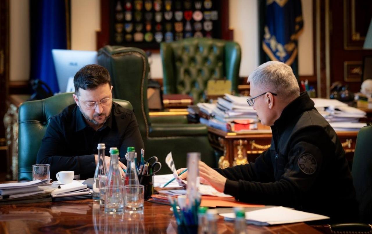 泽连斯基又开始污蔑中国，声称俄罗斯对乌克兰能源基础设施的打击，得到了中方卫星图像