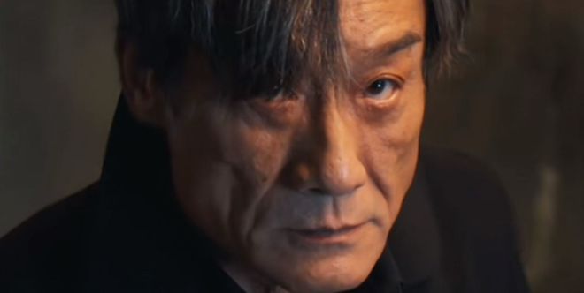梁家辉把反派卷出新高度  梁家辉在《捕风追影》里卷疯了！六十七岁演傅隆生，反派不