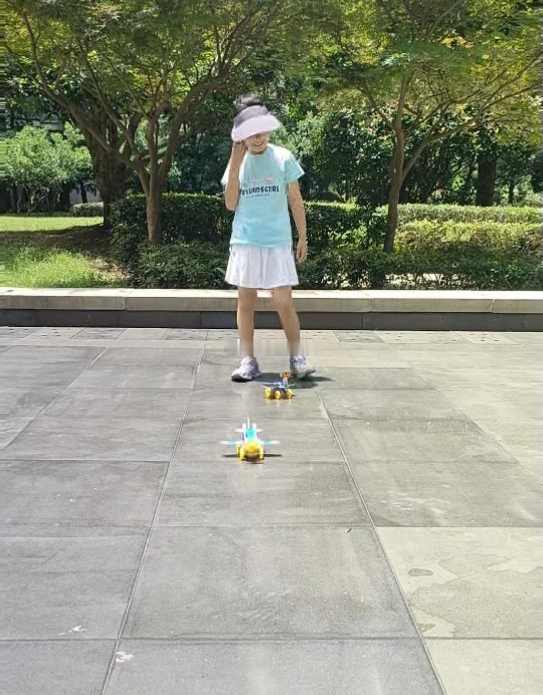 崽子一直都很喜欢做各种手工，尤其是科学实验类的 简直戳在她心巴上的。感谢送给崽子