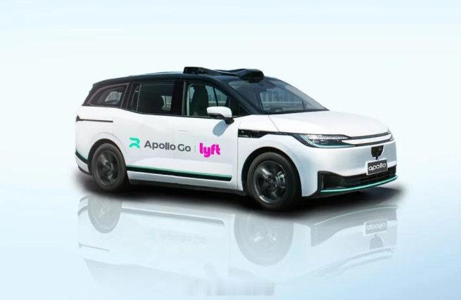 百度萝卜快跑与网约车巨头 Lyft 达成合作，明年在德英部署无人车。萝卜快跑30