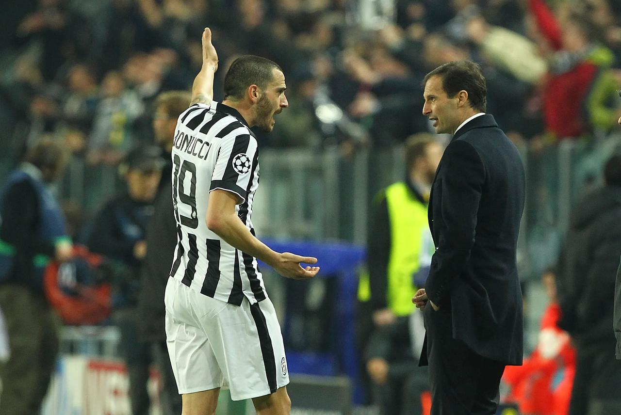 博努奇：“论直觉，阿莱格里是最优秀的教练。他总是做出看似荒谬的选择，但事实证明他