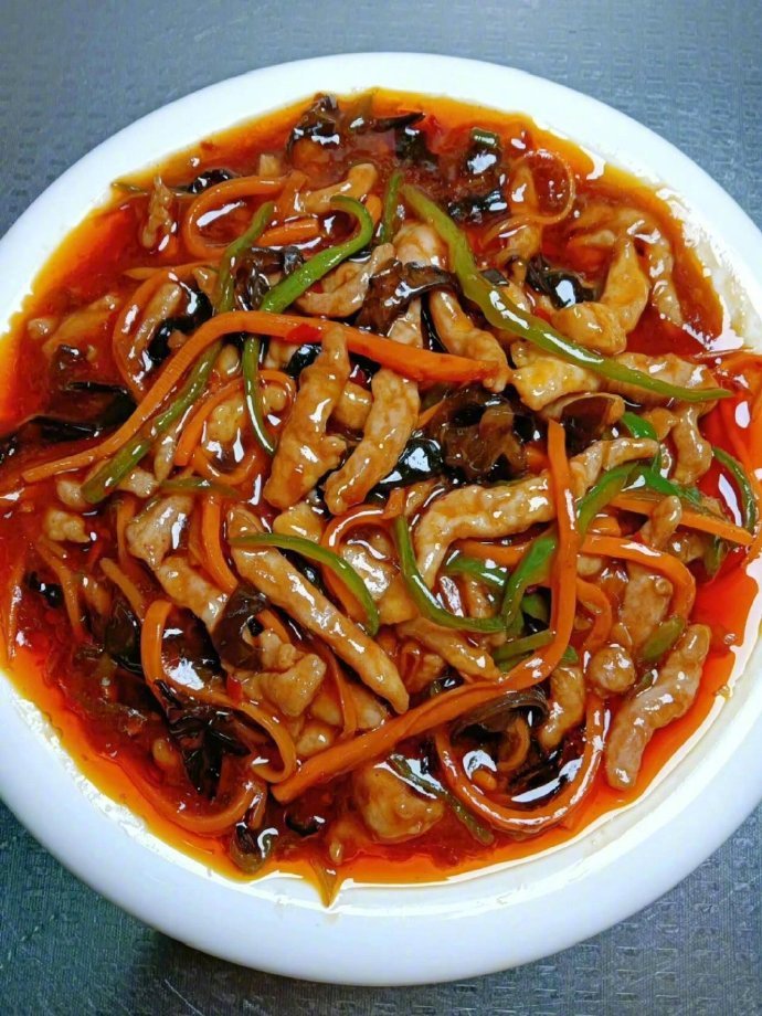 鱼香肉丝❗️汤汁拌饭超级好吃😋酸甜开胃，超级下饭💕 ​​​