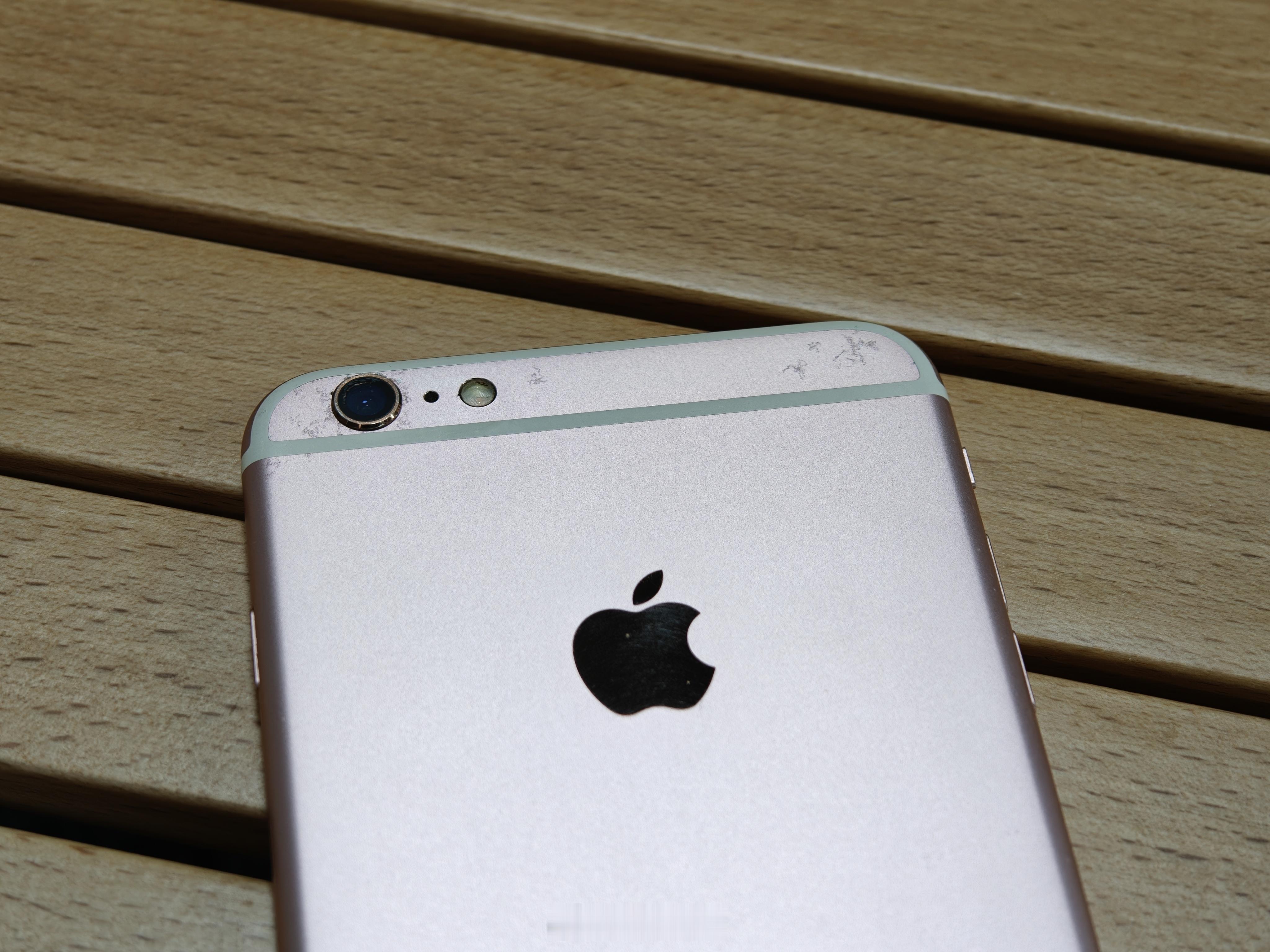 当年苹果为了解决机身强度问题，iPhone 6s换了7000系铝合金。手机确实不