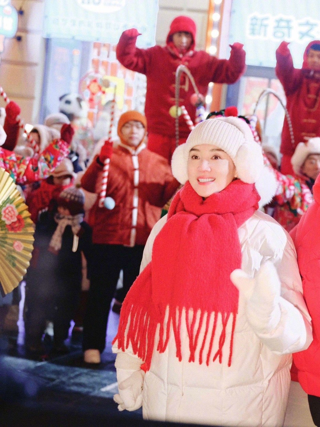 宋佳你别拍了我这就去哈尔滨 宋佳这vlog谁顶得住！锅包肉烤肠红豆酥轮番诱惑，冰