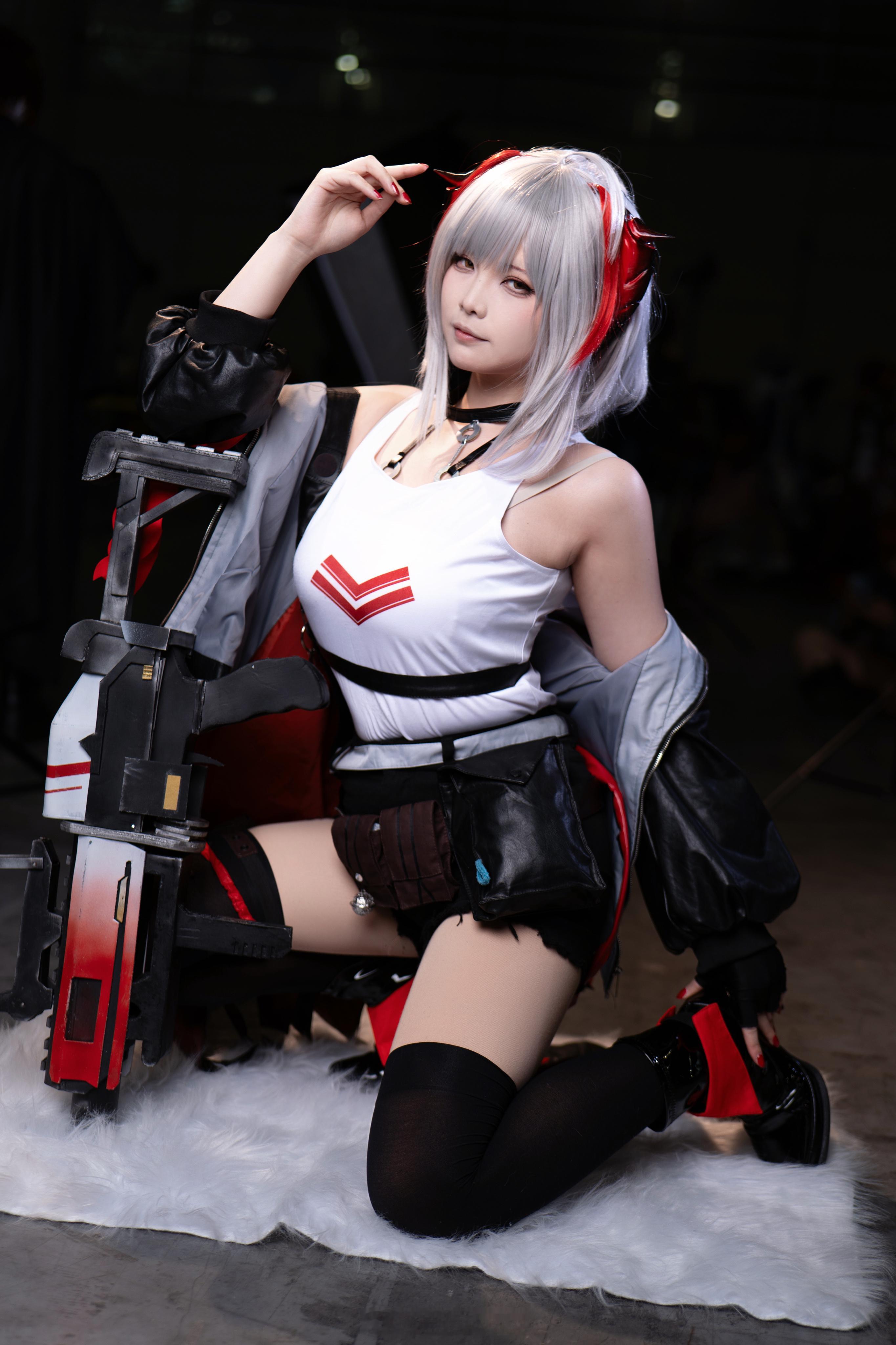 w酱～phx：咕咕感谢#漫展返图# [老师好]#明日方舟w##新次元龙重登场# 