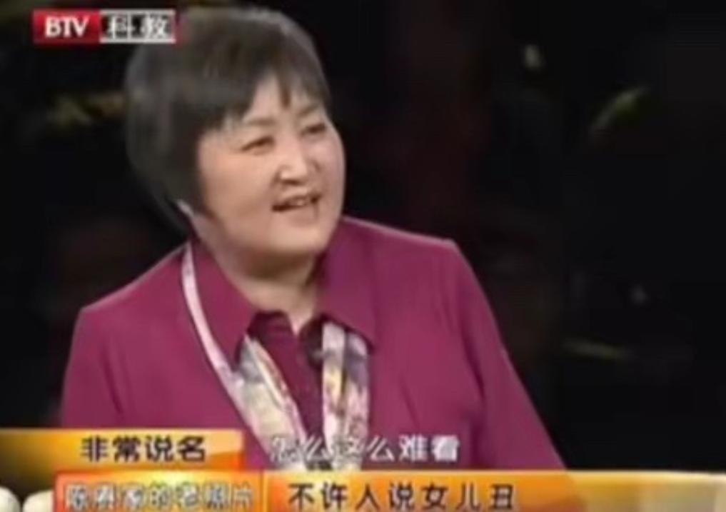 1950年，陈赓的女儿出生后，一个文工团的女兵看了她一眼，脱口而出：“司令员的女