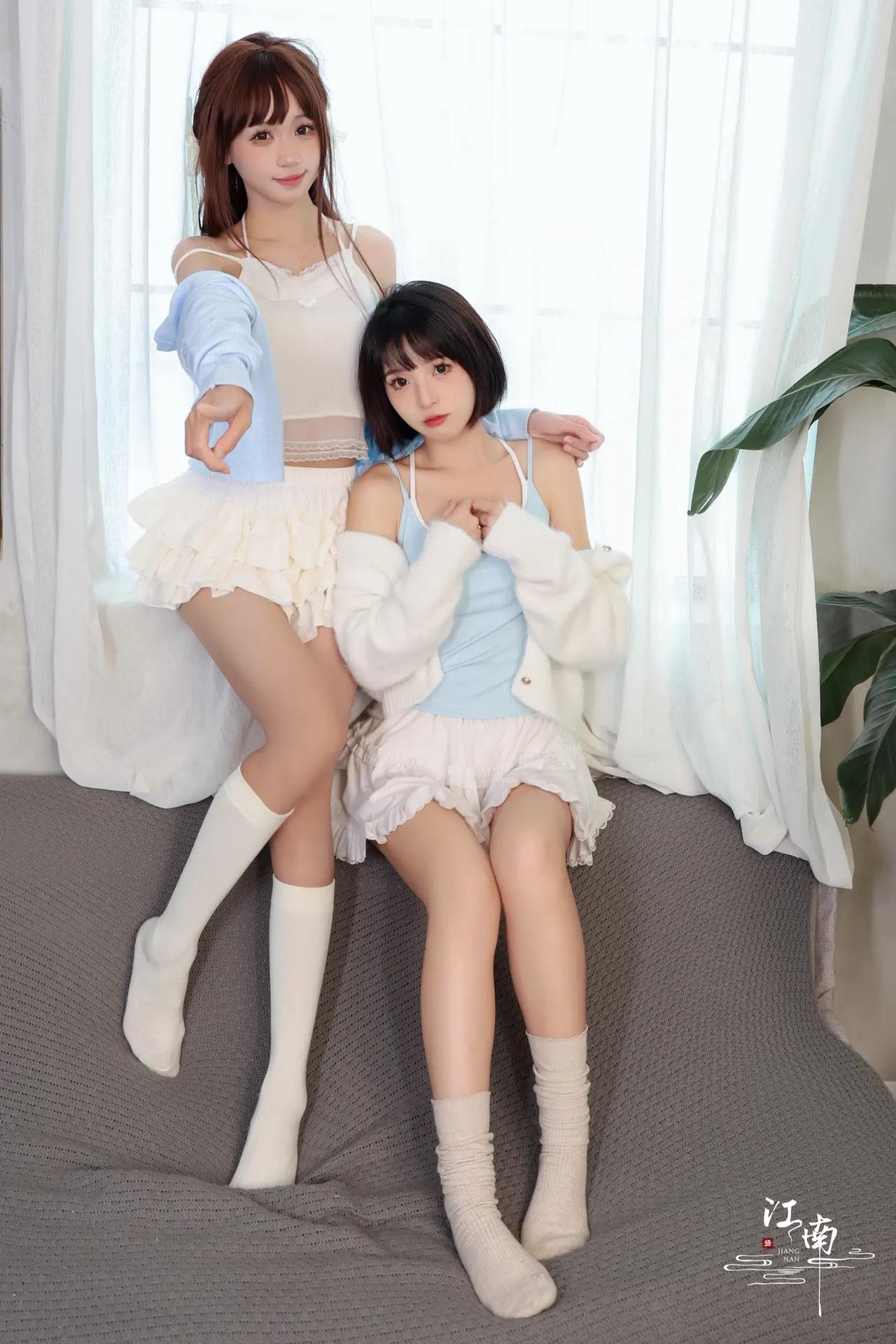 给闺蜜拍照是什么体验啊。拍照姿势 甜妹风 在家拍照 少女写真