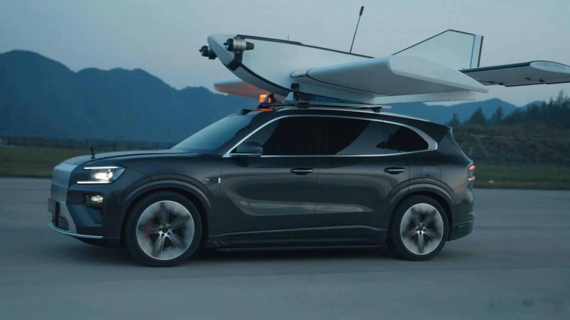 95后小伙用国产车抛飞载人飞机鼓励创新，这才是中国创新生态该有的样子！ 