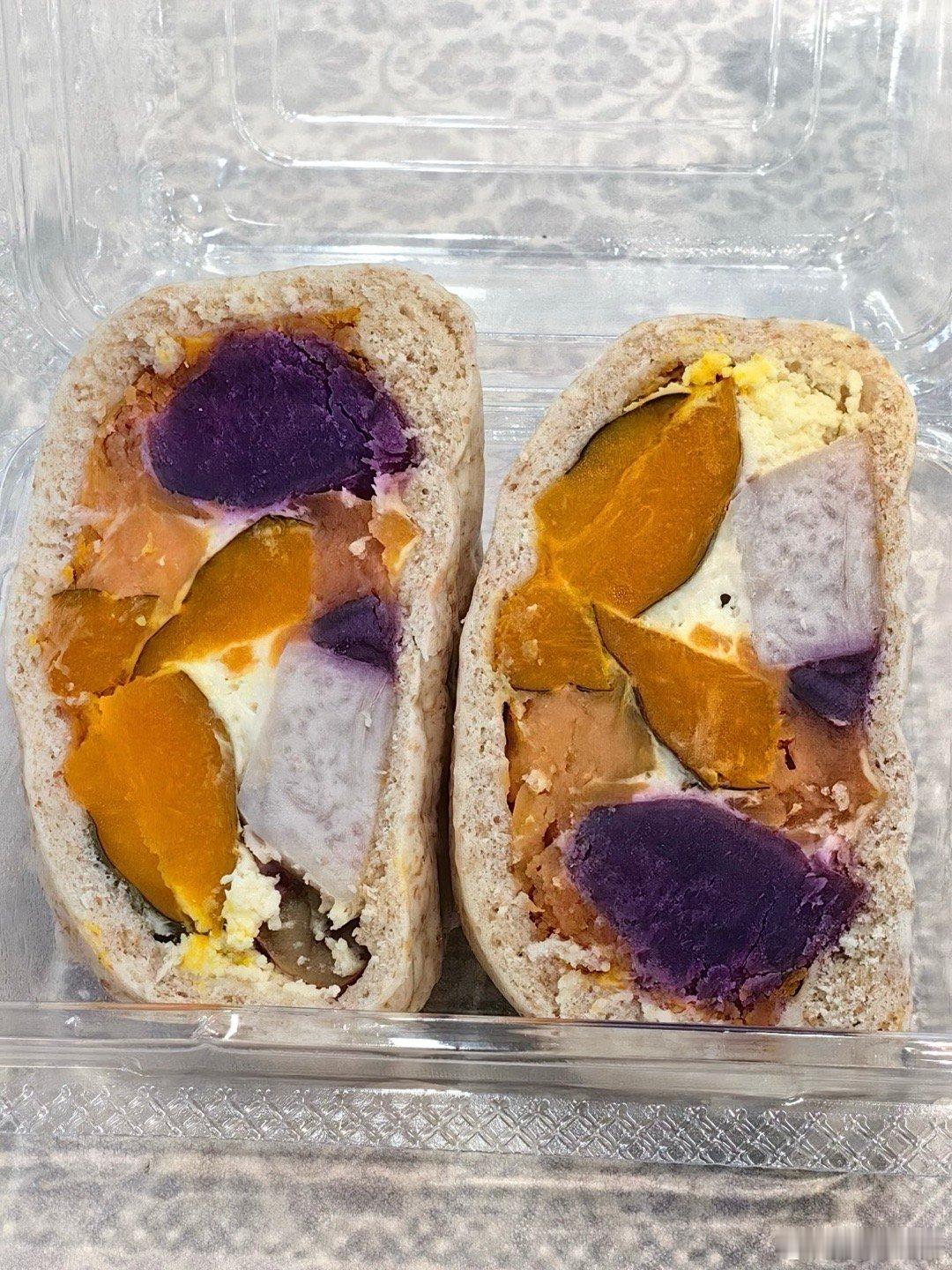 这段时间总刷到五谷馒头好吃，昨天买了个尝尝，怎么会有人爱吃这么食之无味的东西？能